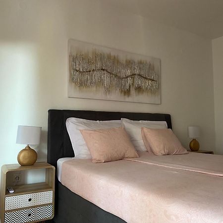 Marazul Apartments Povljana Eksteriør billede