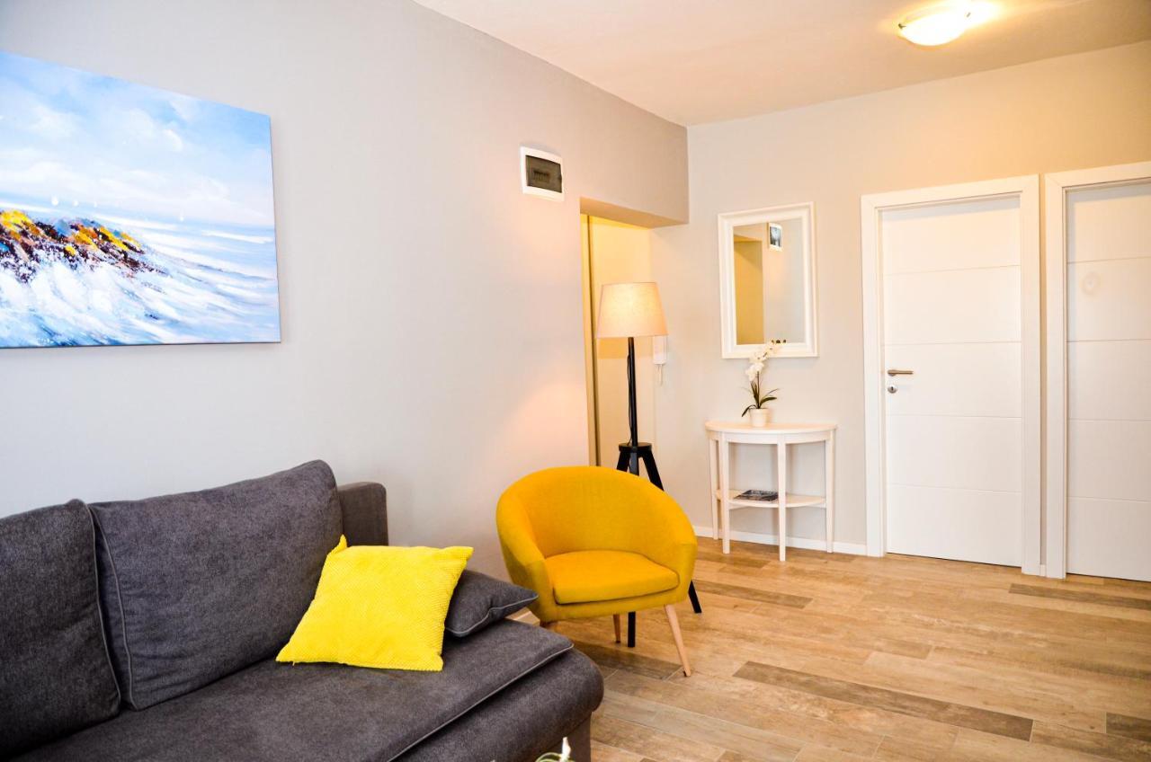 Marazul Apartments Povljana Eksteriør billede